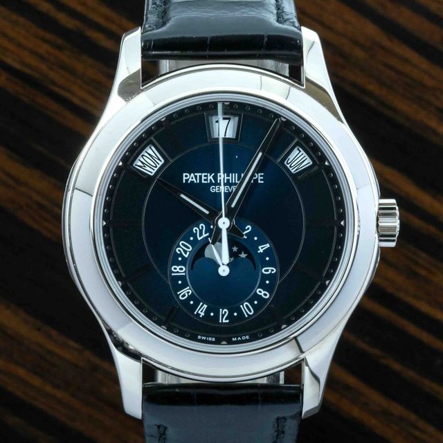 Patek Philippe Complications 5205G-013 Image 5